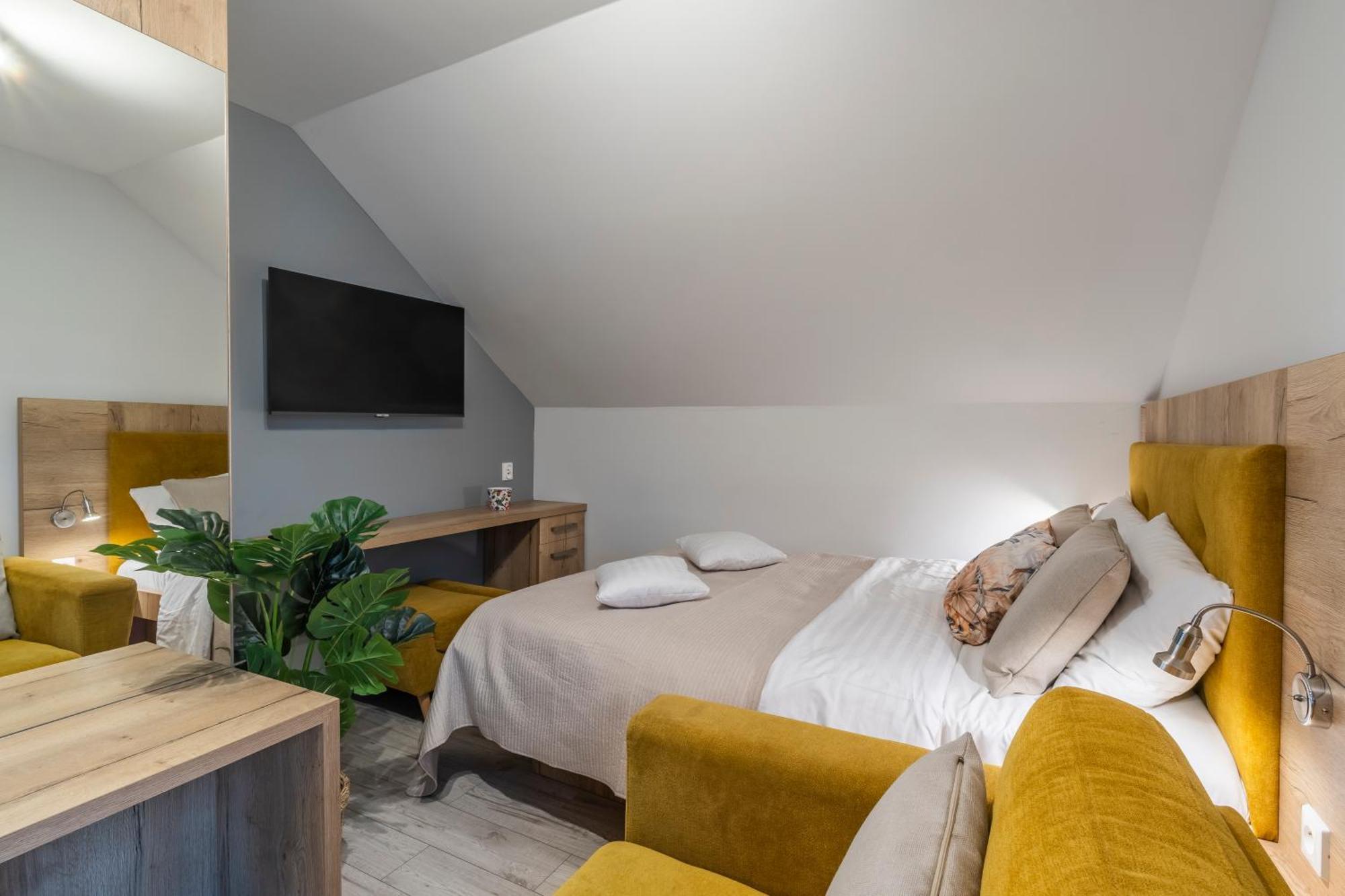 Jaskolka - Pokoje I Apartament Przy Plazy オルシュティン エクステリア 写真