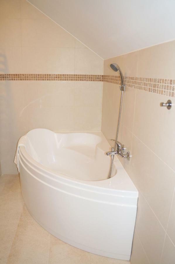 Jaskolka - Pokoje I Apartament Przy Plazy オルシュティン エクステリア 写真